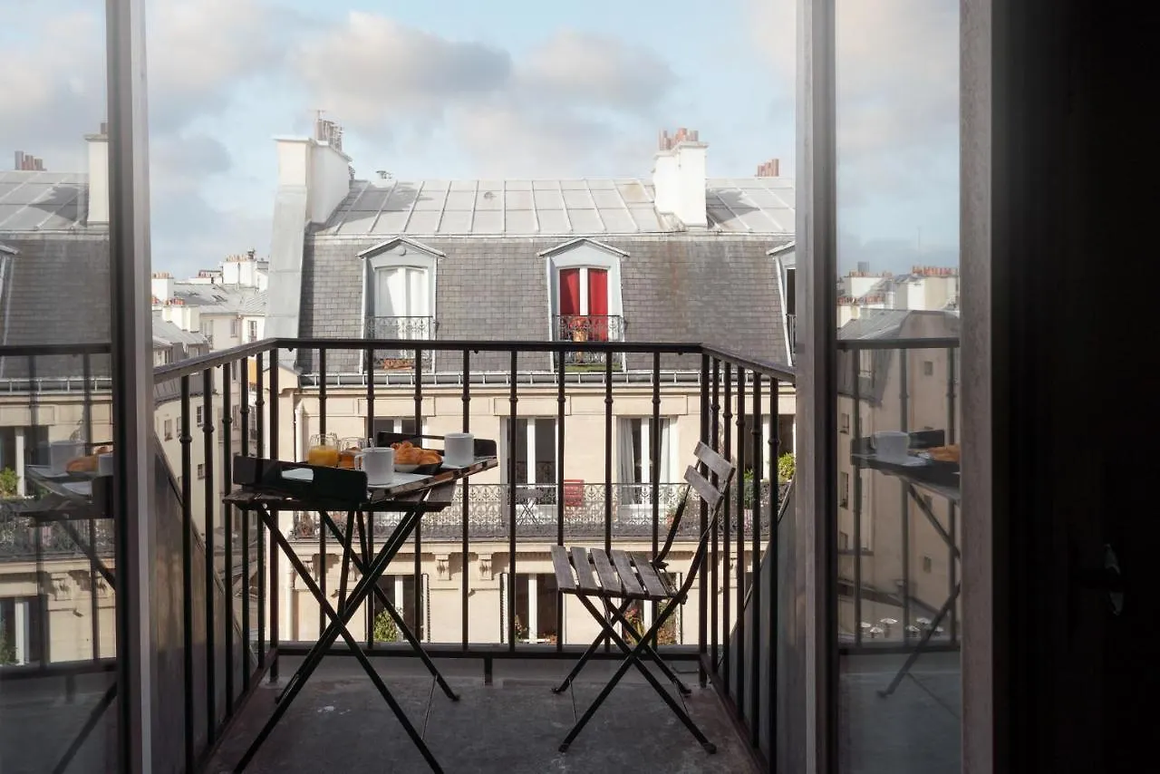 Hotel Saint-Louis Pigalle Paris