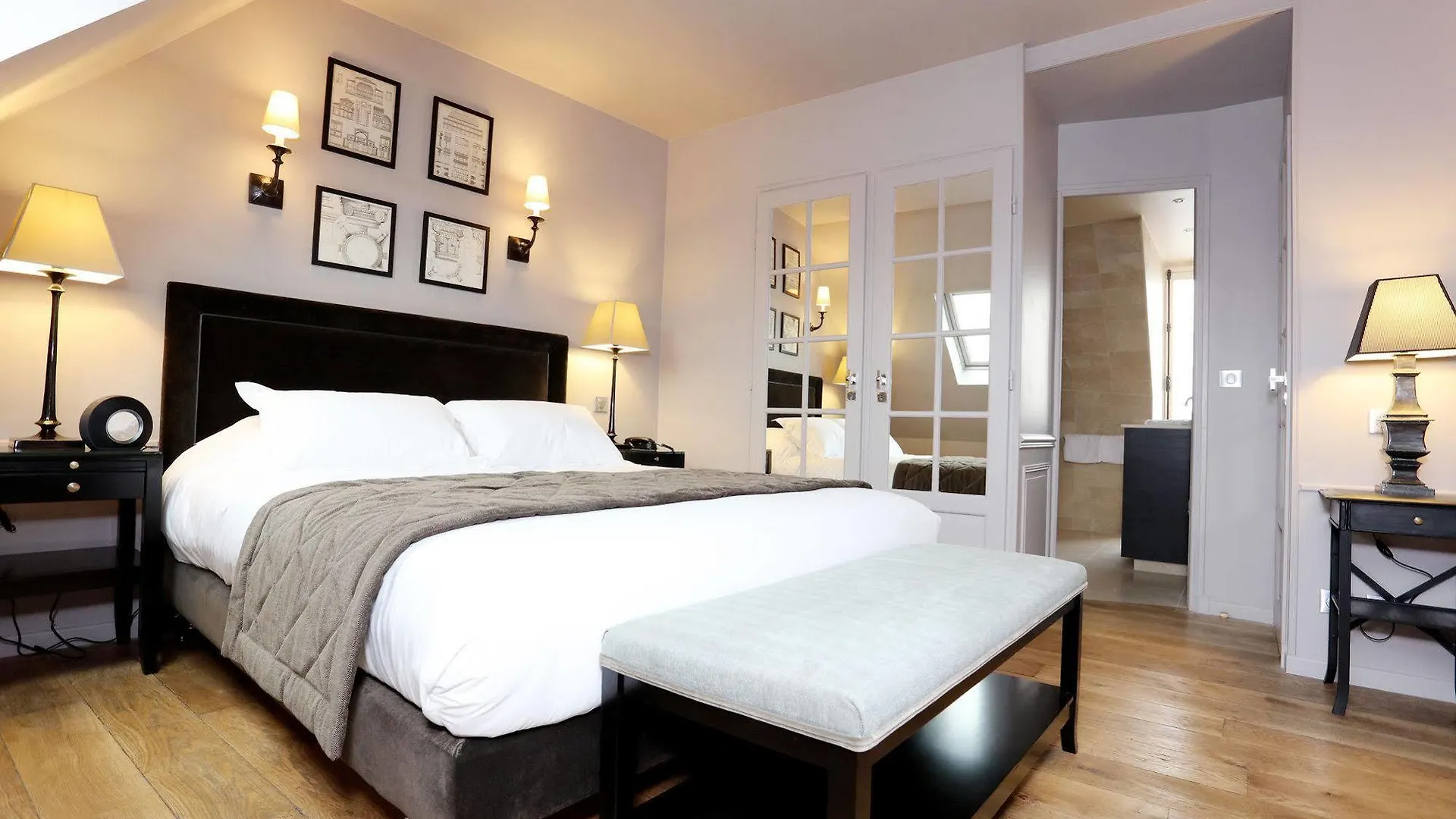 Hotel Saint-Louis Pigalle Paris